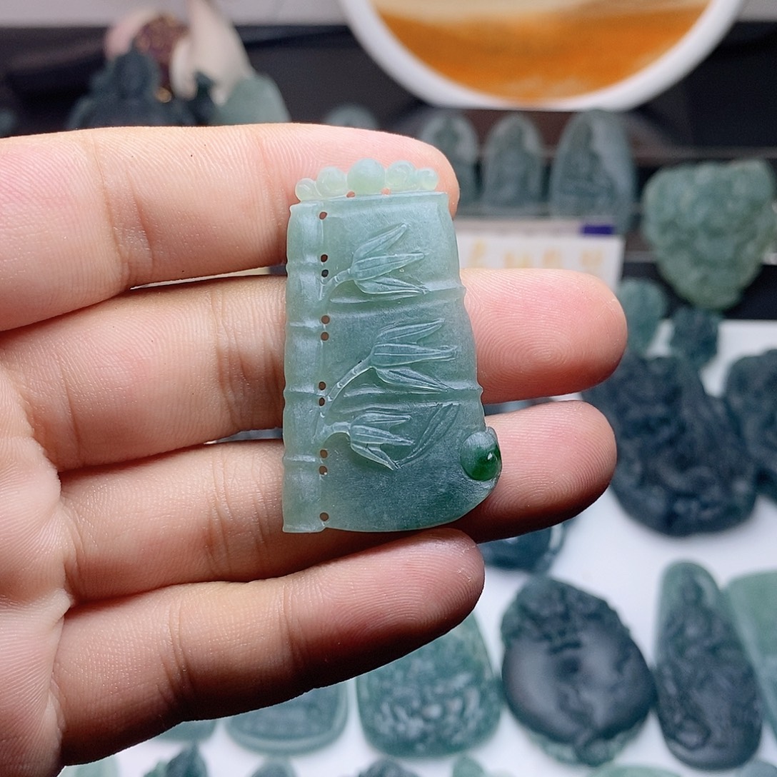 定制翡翠未镶嵌竹节