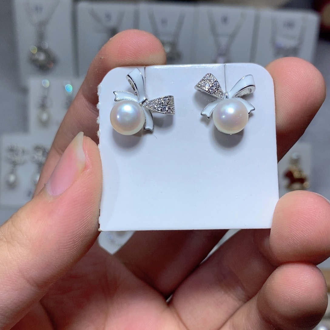 淡水珍珠银S925镶嵌耳饰