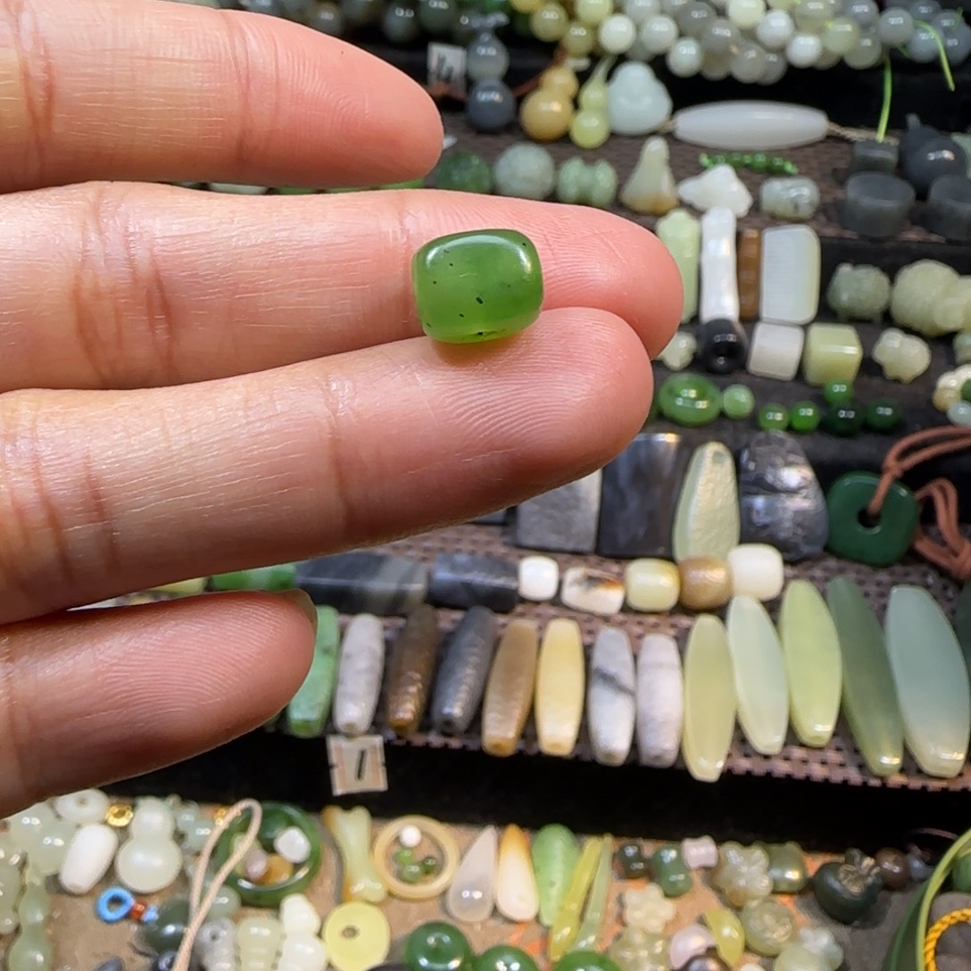 和田玉未镶嵌颈饰碧玉三通