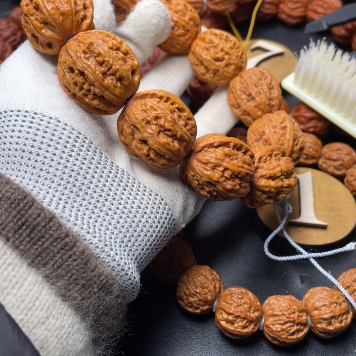 手串文玩核桃虎头粗筋