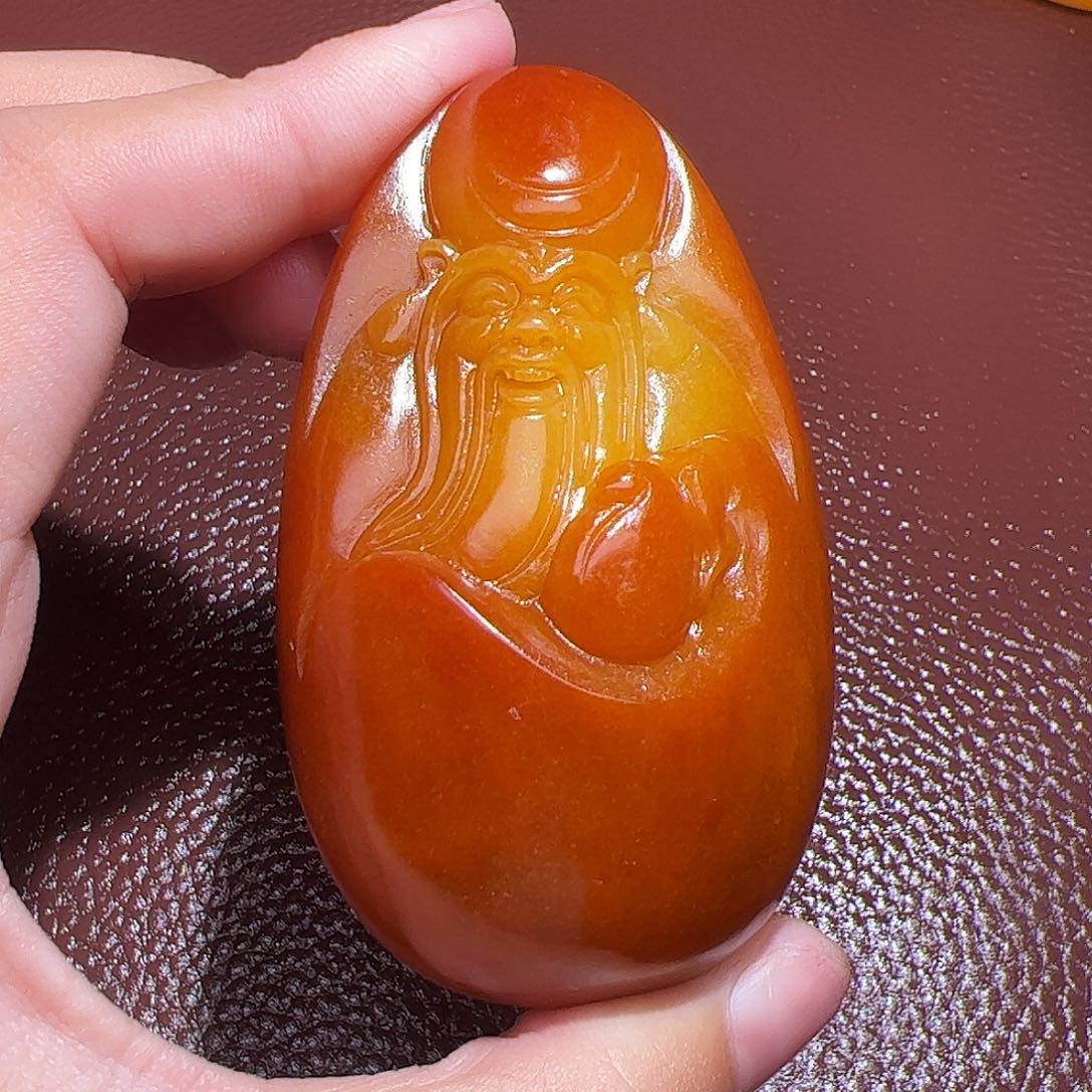 梅***茶和田玉未镶嵌颈饰
