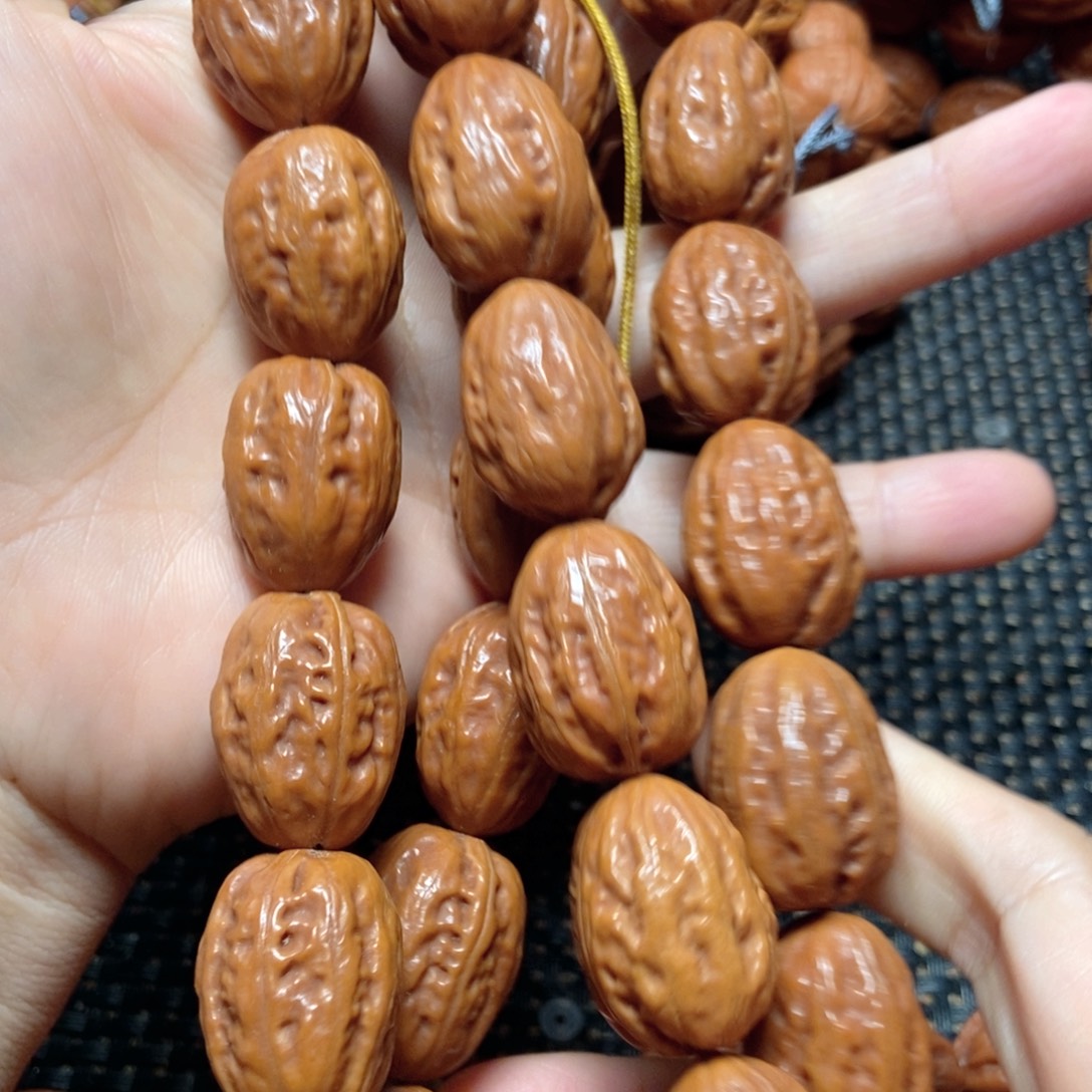 从***人桃核手串红枣脖挂