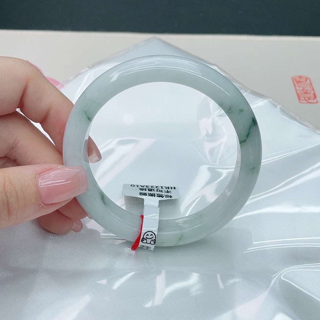 翡翠手镯未镶嵌正58.3