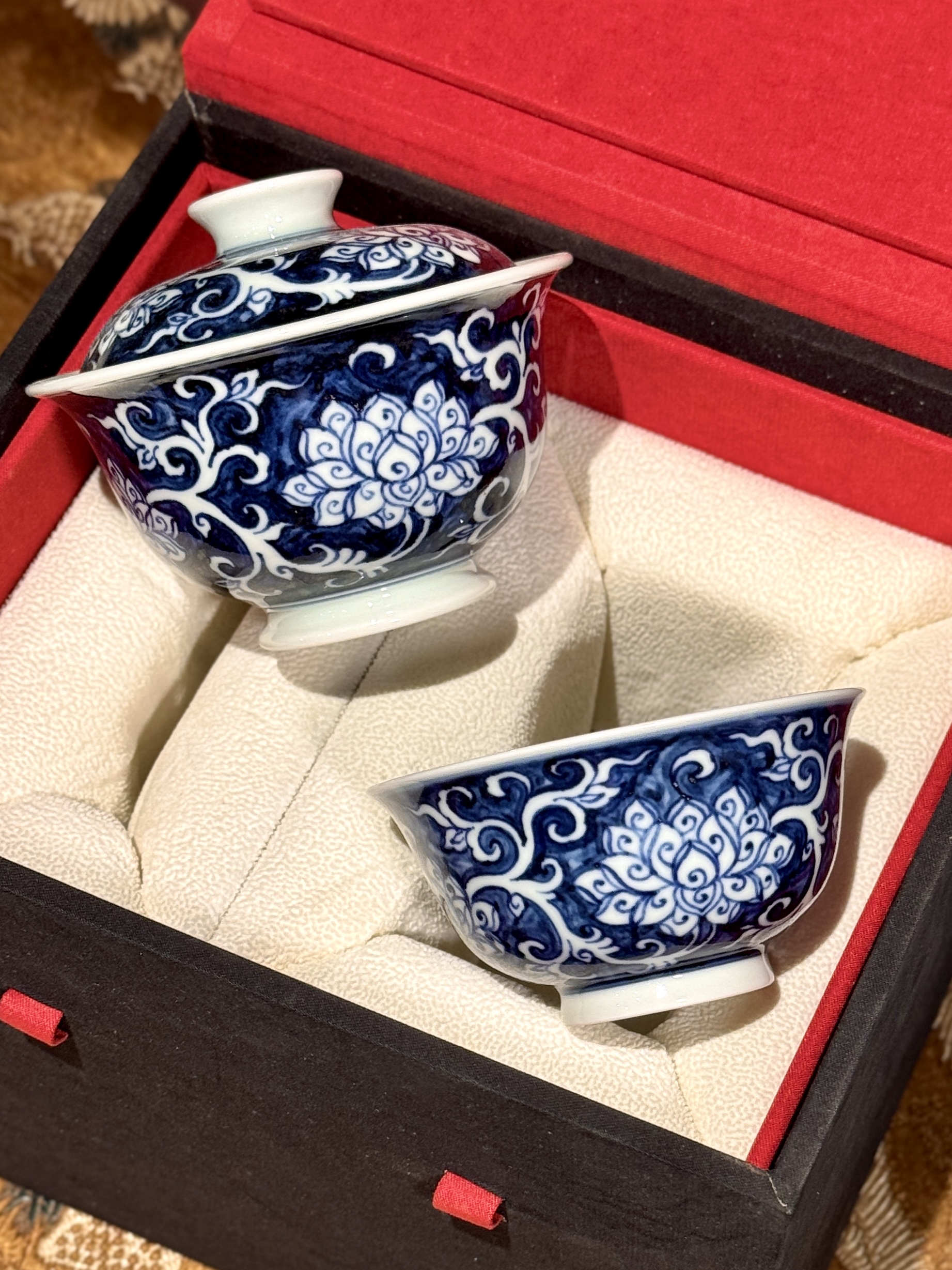 景德镇手工手绘原矿柴窑仿古明永宣青花蓝地缠枝莲元宝盖碗茶具