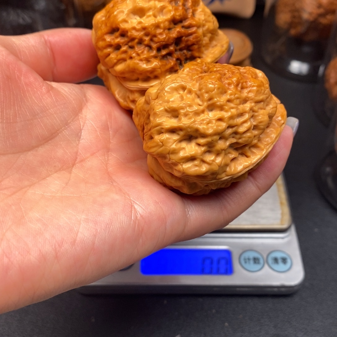 文玩核桃吊坠福利七彩古蟾王