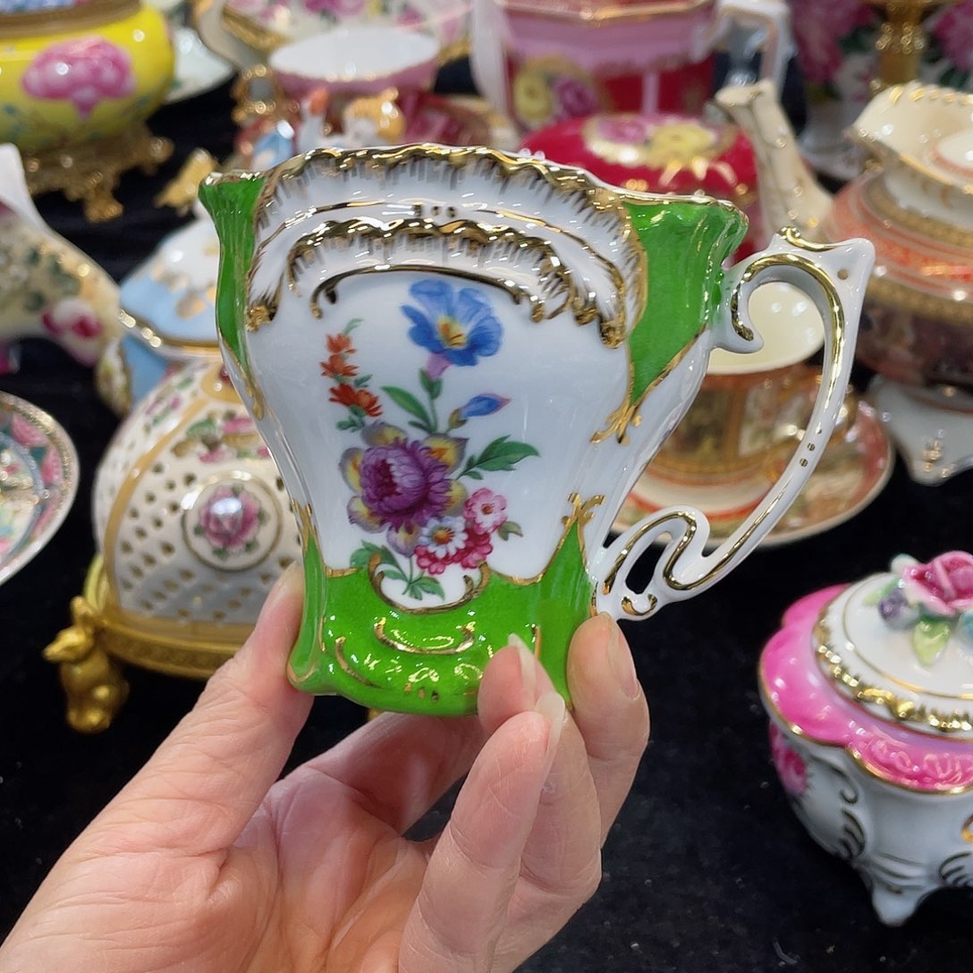 摆件半手绘咖啡杯