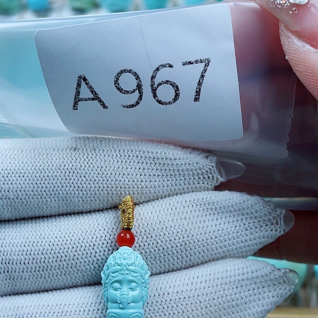 俗***客绿松石未镶嵌珠宝奇石