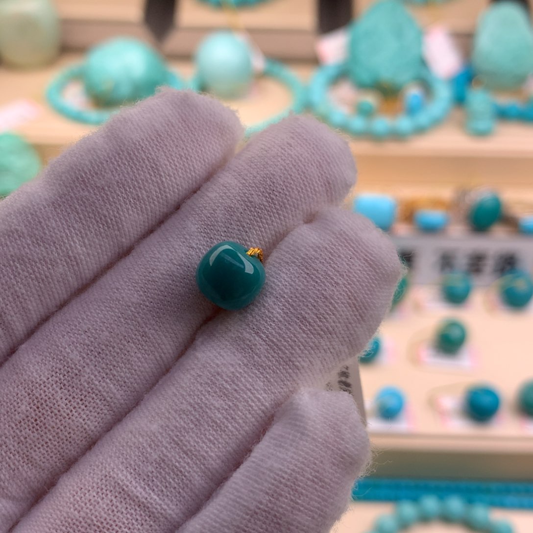 绿松石珠宝奇石未镶嵌8.2×7.3