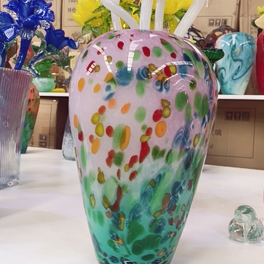 琉璃花瓶高31厘米口径9厘米