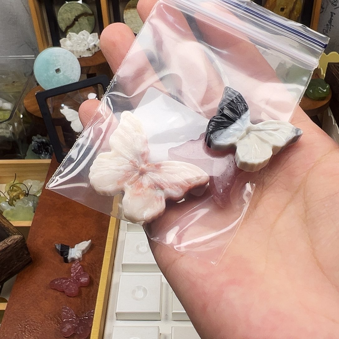毛***怪蛇纹石玉合金配饰
