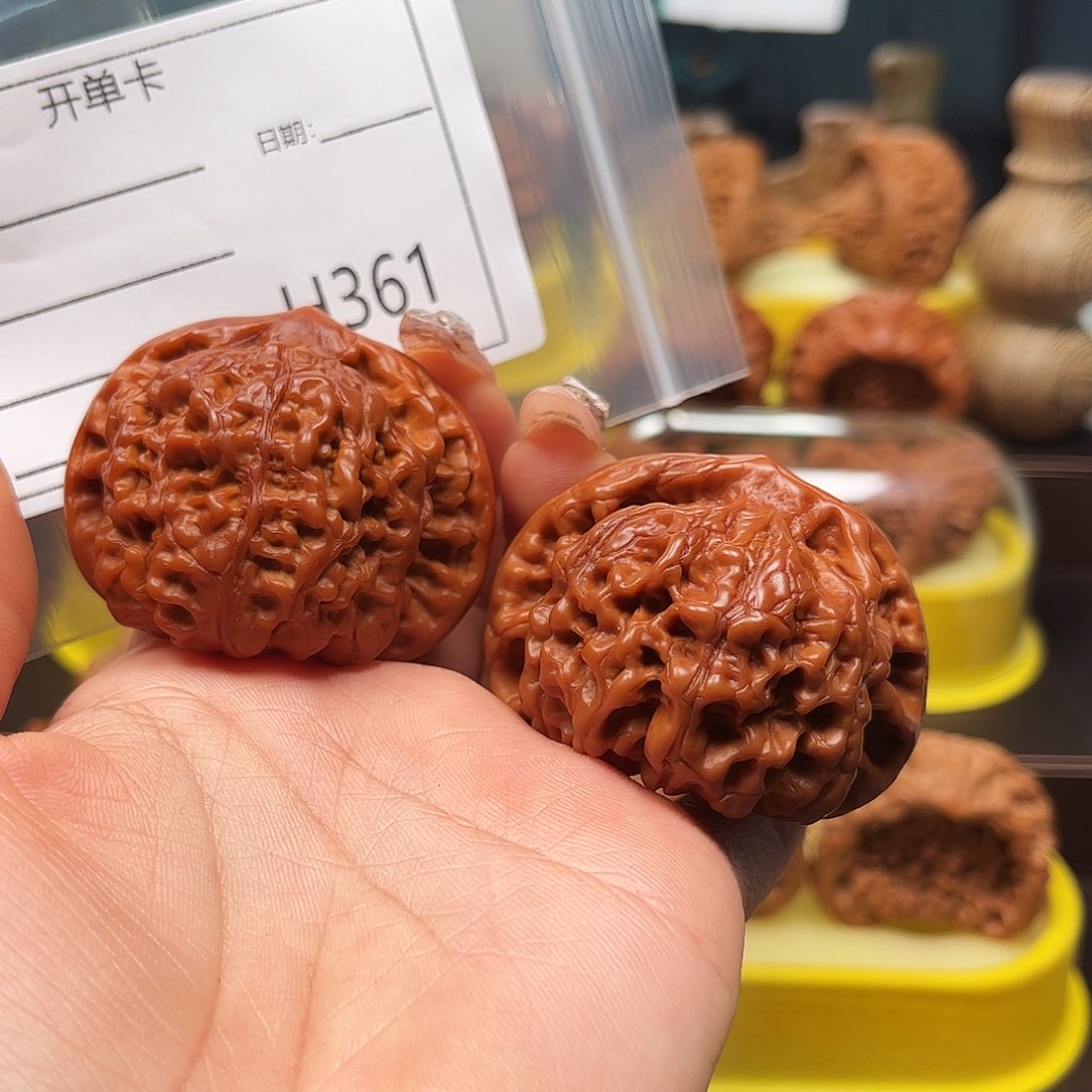 文玩核桃把件官帽