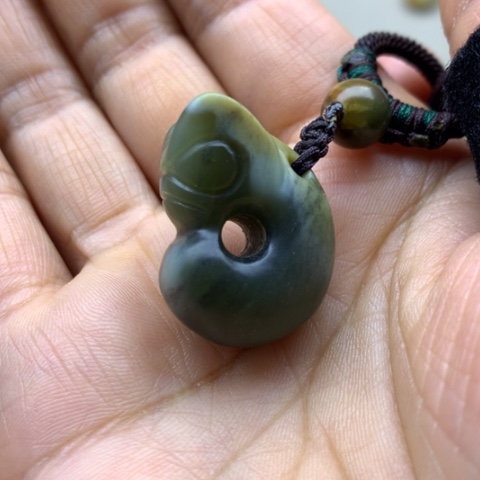 【闪购商品】未镶嵌岫岩河磨玉（透闪石质玉）挂件