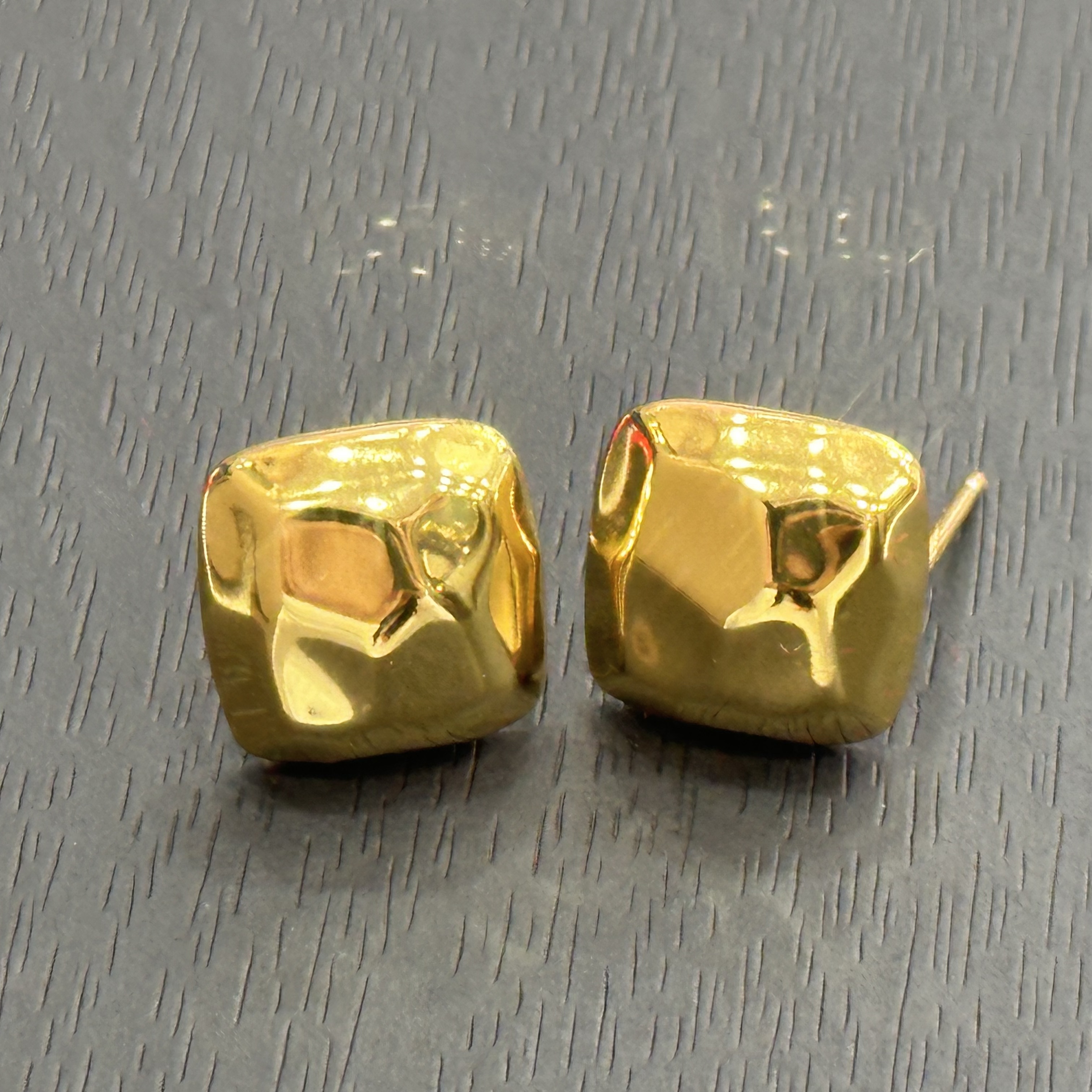 925银耳饰 【欣欣专享】925银锤纹方糖耳钉 YE1271