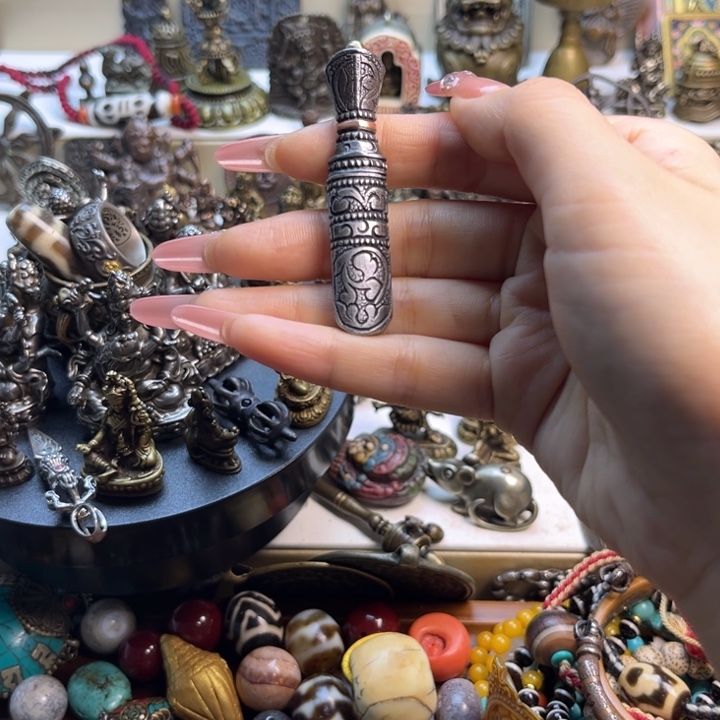 自***也泥塑闪价漏价一件