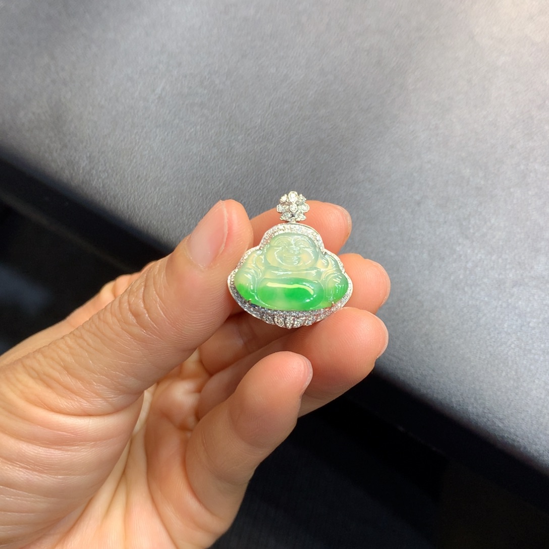 翡翠吊坠(不含链)18K金镶嵌