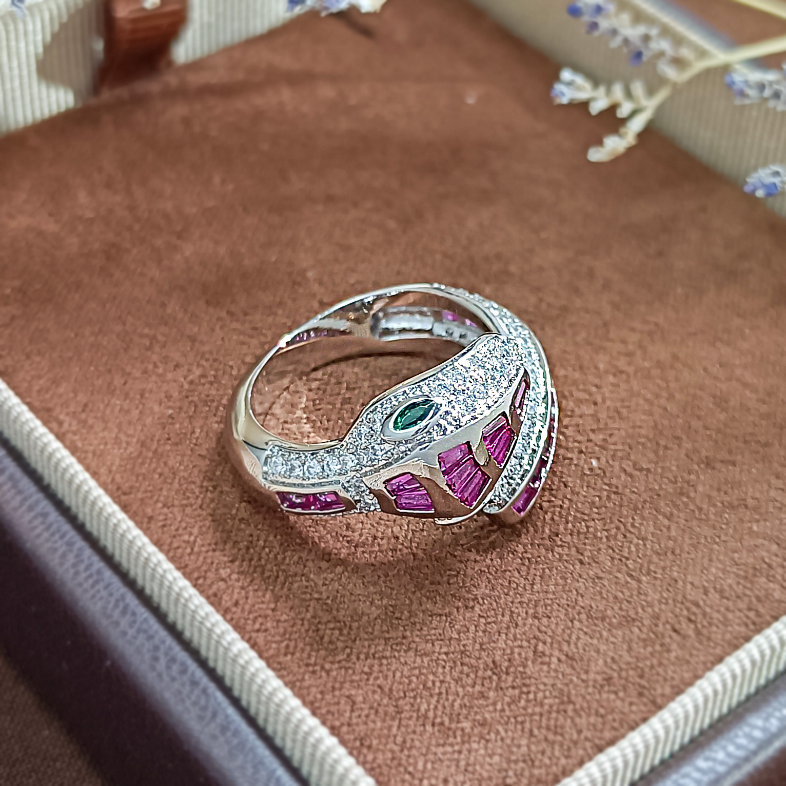 铜合金合成锆石戒指 WLX-008350【蛇绕心轮】戒指轻奢精致小众