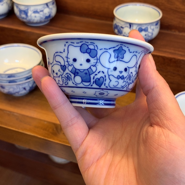 夏***?三丽鸥压手杯116号