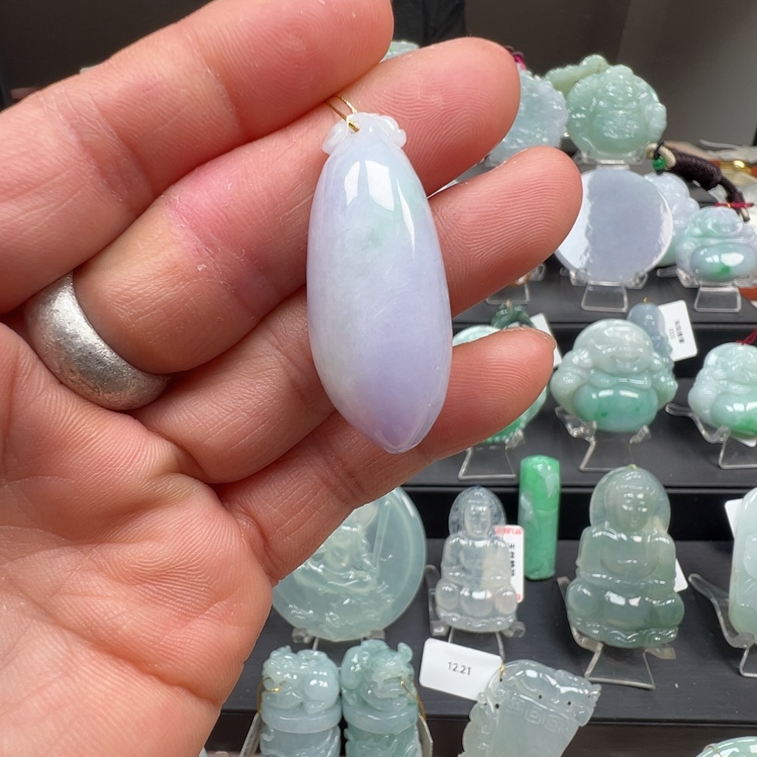 翡翠未镶嵌颈饰福瓜