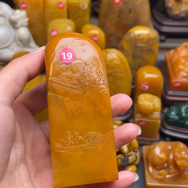 寿山石印石绿****娃题材：工艺品