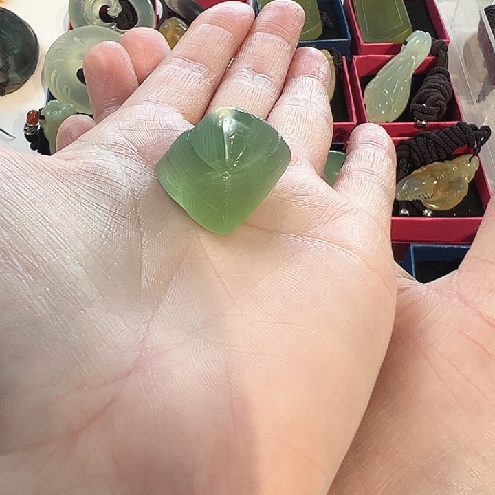 零***多蛇纹石玉未镶嵌吊坠(赠链)