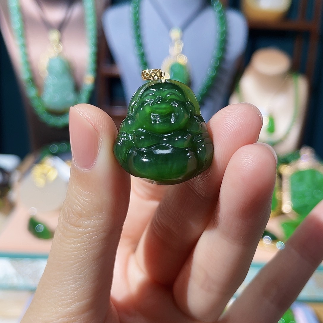 和田玉（碧玉）吊坠18K金镶嵌