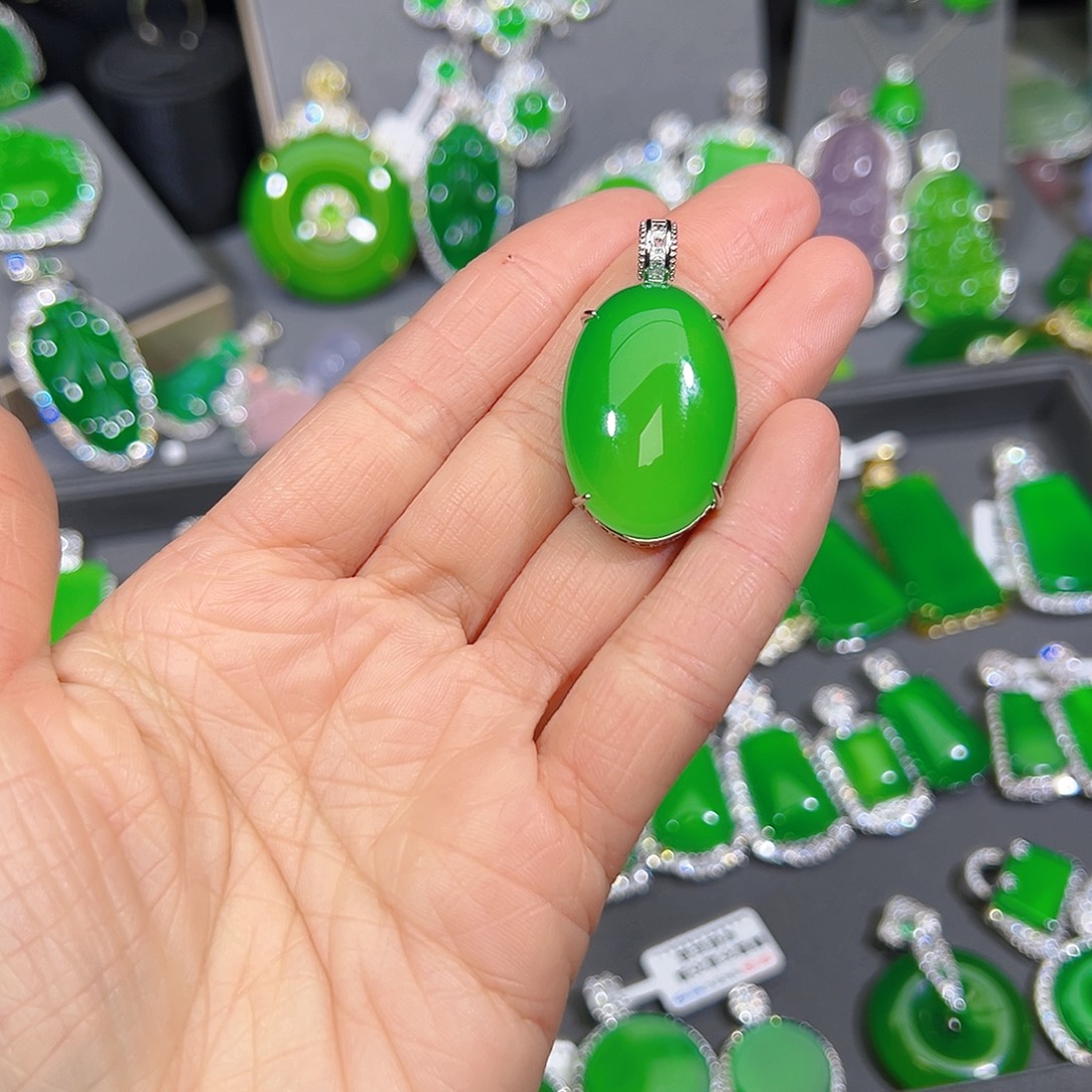 玛瑙/玉髓合金颈饰