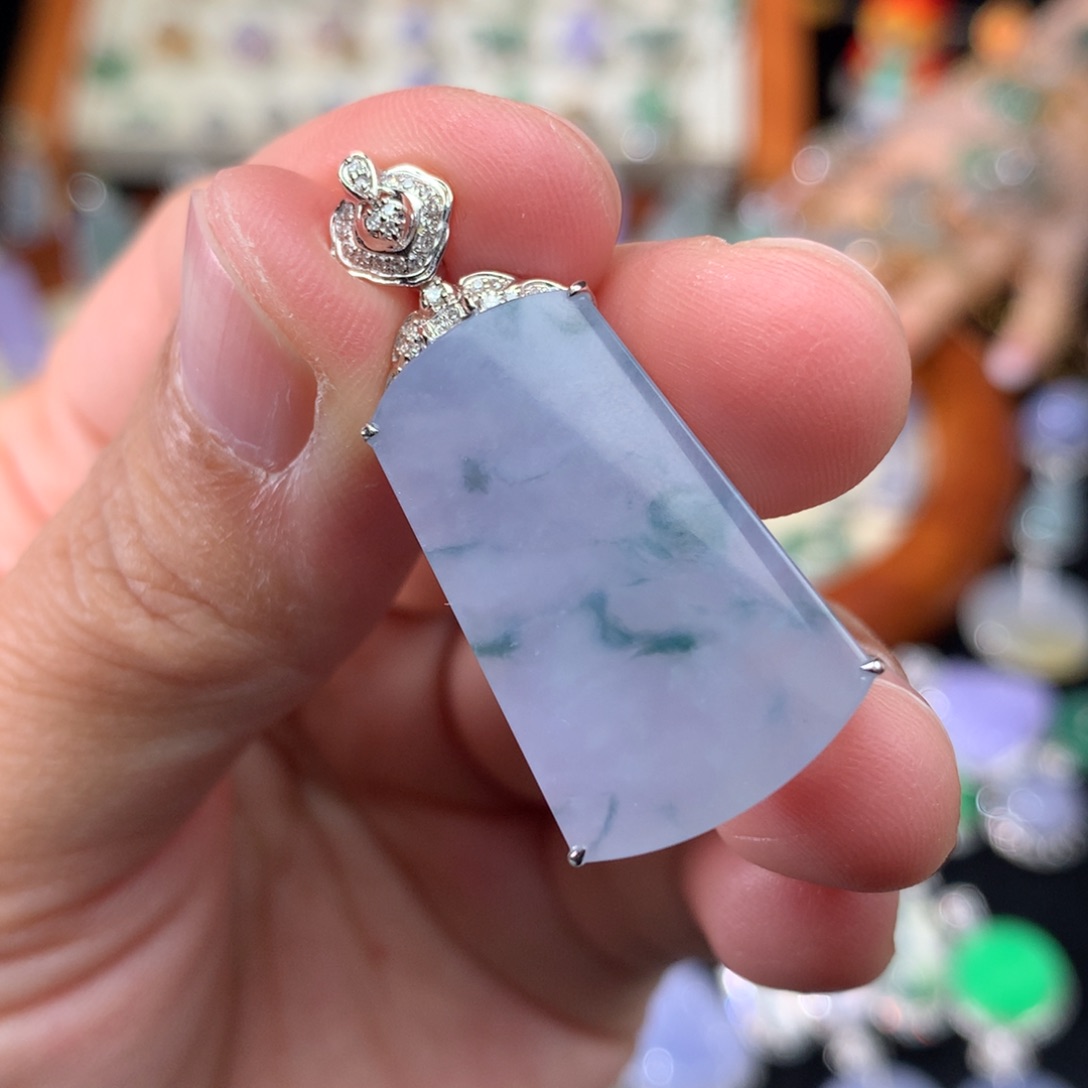 吊坠(不含链)18K金镶嵌翡翠