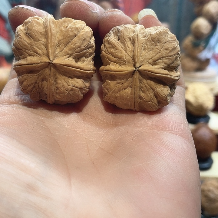 文玩核桃把件云铁22