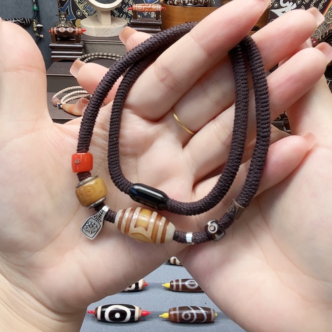 玛瑙/玉髓合金颈饰