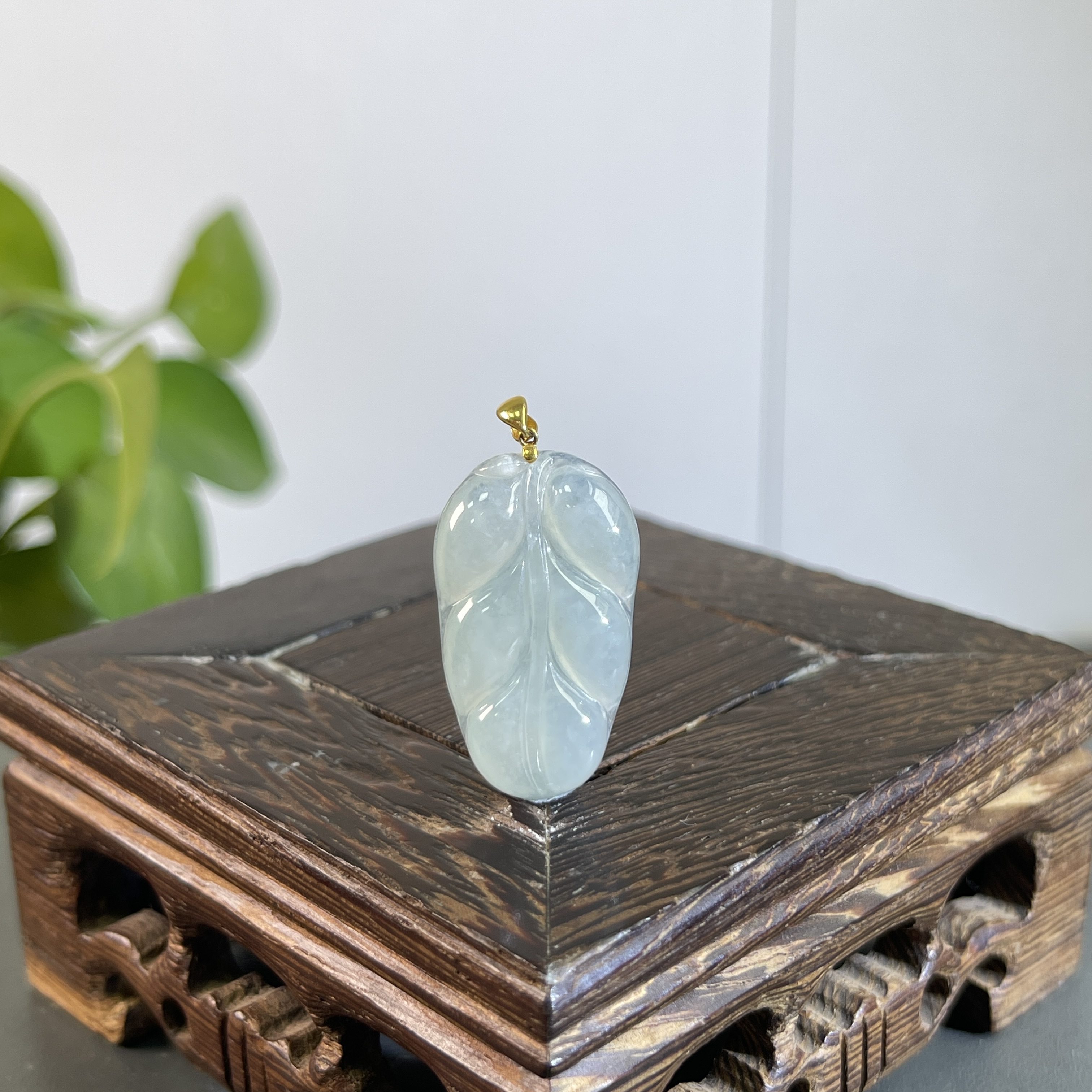 JSB02-23 天然缅甸A货翡翠 18K扣头金枝玉叶