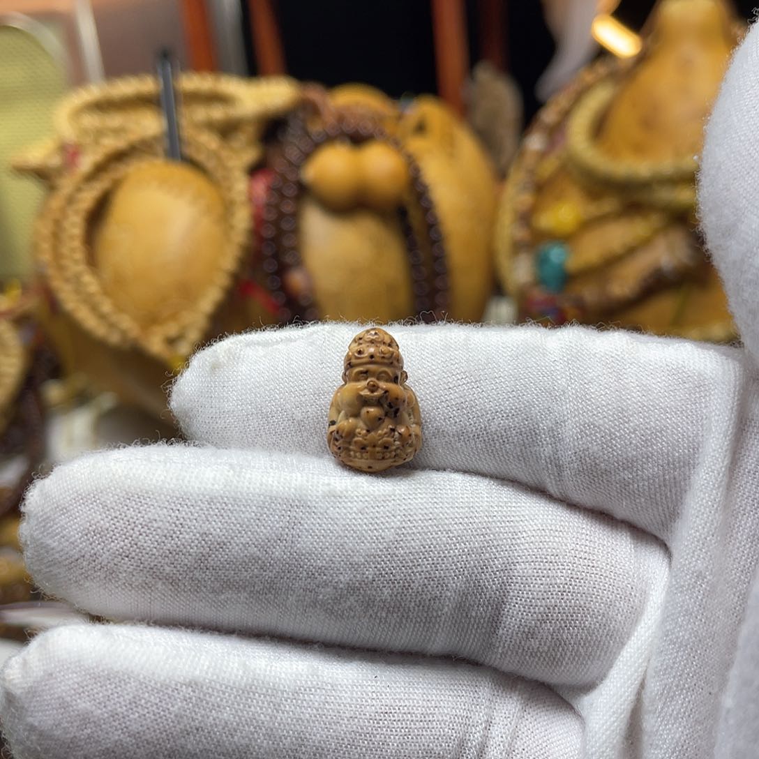 手串星月菩提雕刻财神金花虎皮