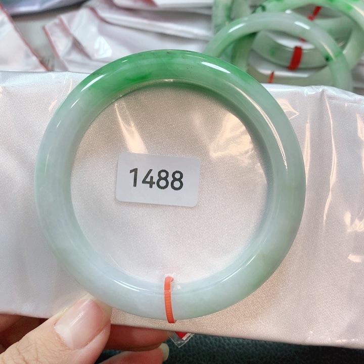 翡翠手镯未镶嵌天然翡翠手镯60.3