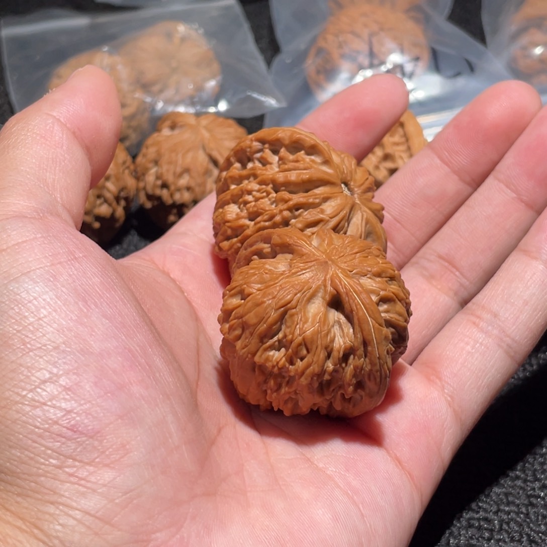 圆***子吊坠文玩核桃41.5全品房山磨