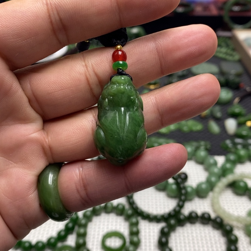 【闪购商品】和田玉（碧玉）颈饰未镶嵌