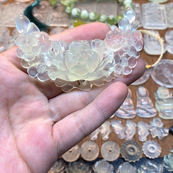 蛇纹石玉未镶嵌吊坠(赠链)