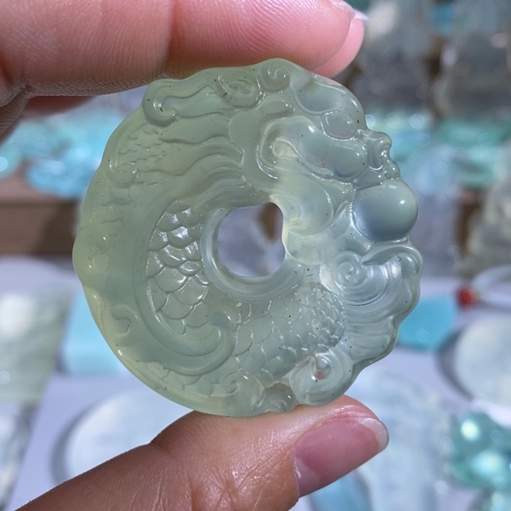 岫玉吊坠未镶嵌吊坠