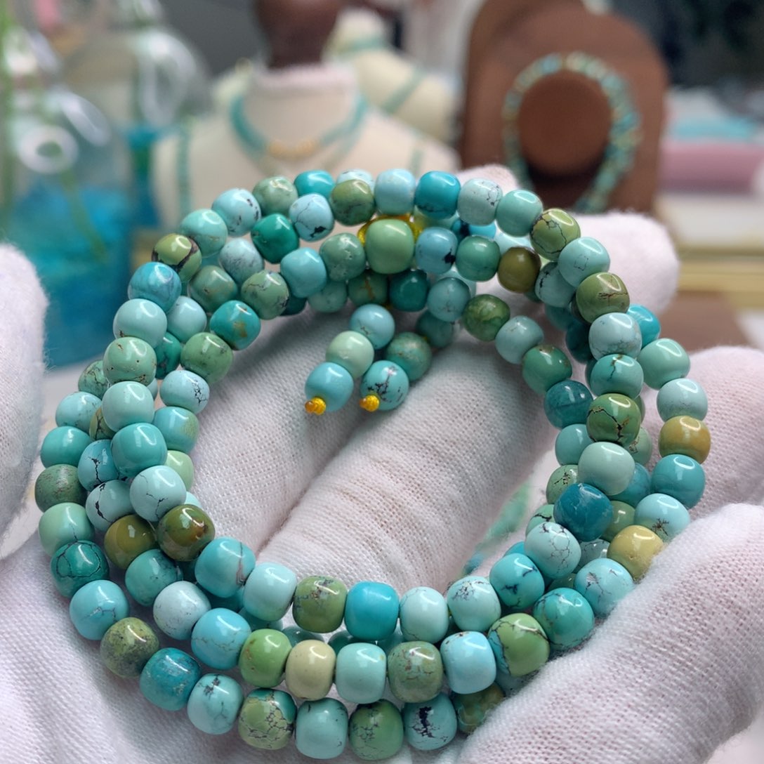 绿松石未镶嵌饰品