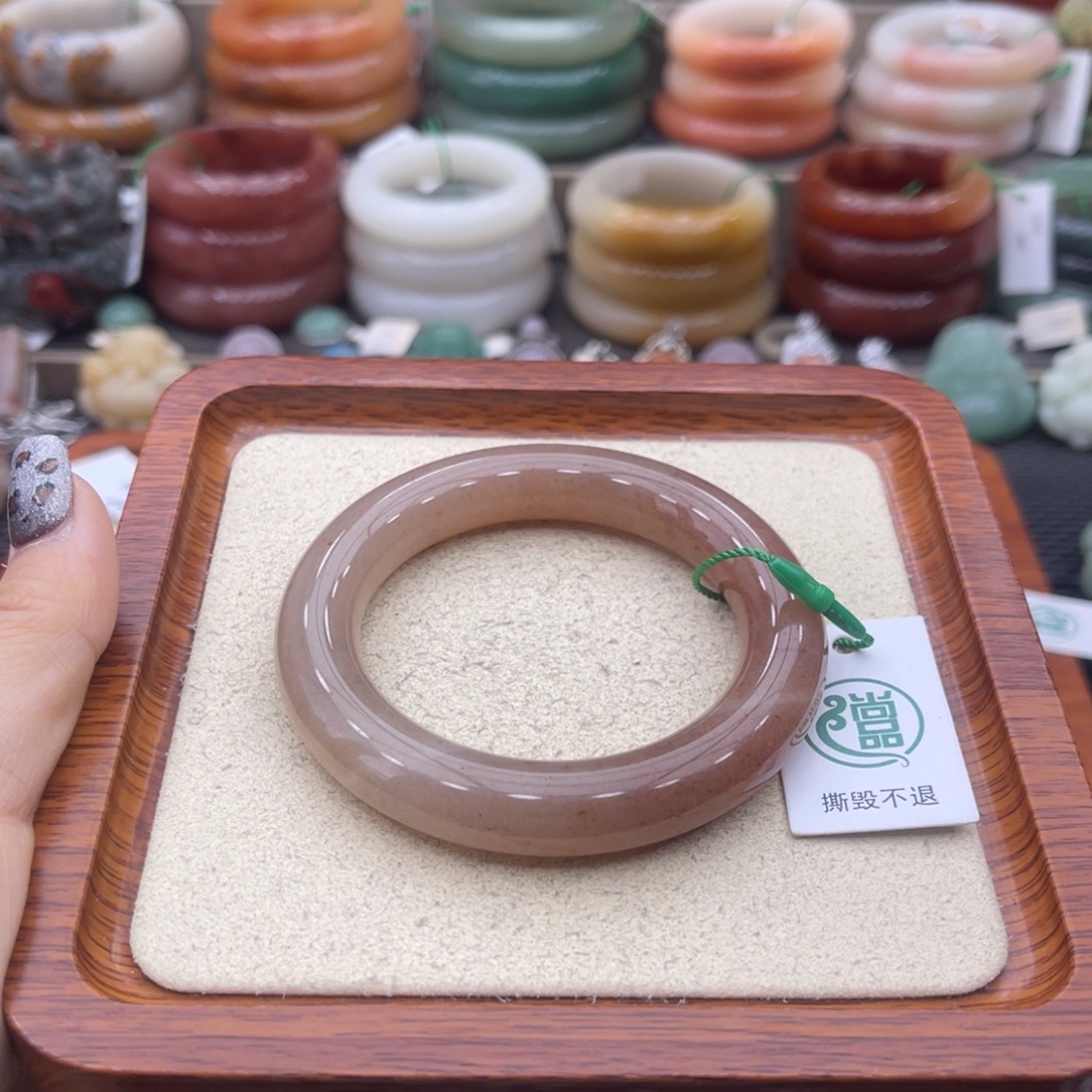 石英质玉未镶嵌手镯