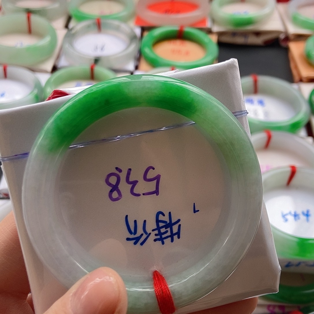 未镶嵌手镯翡翠53