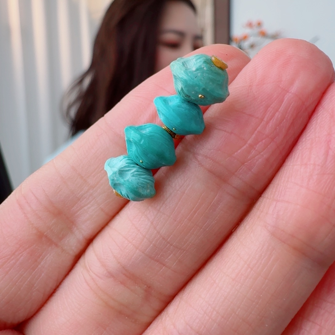 未镶嵌绿松石珠宝奇石