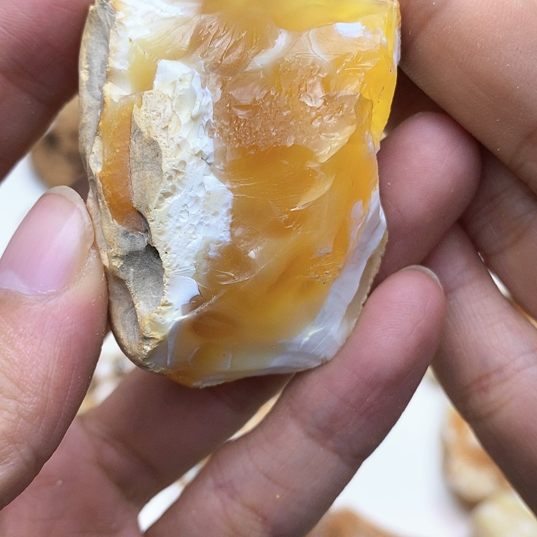 定制蜜蜡未镶嵌原石