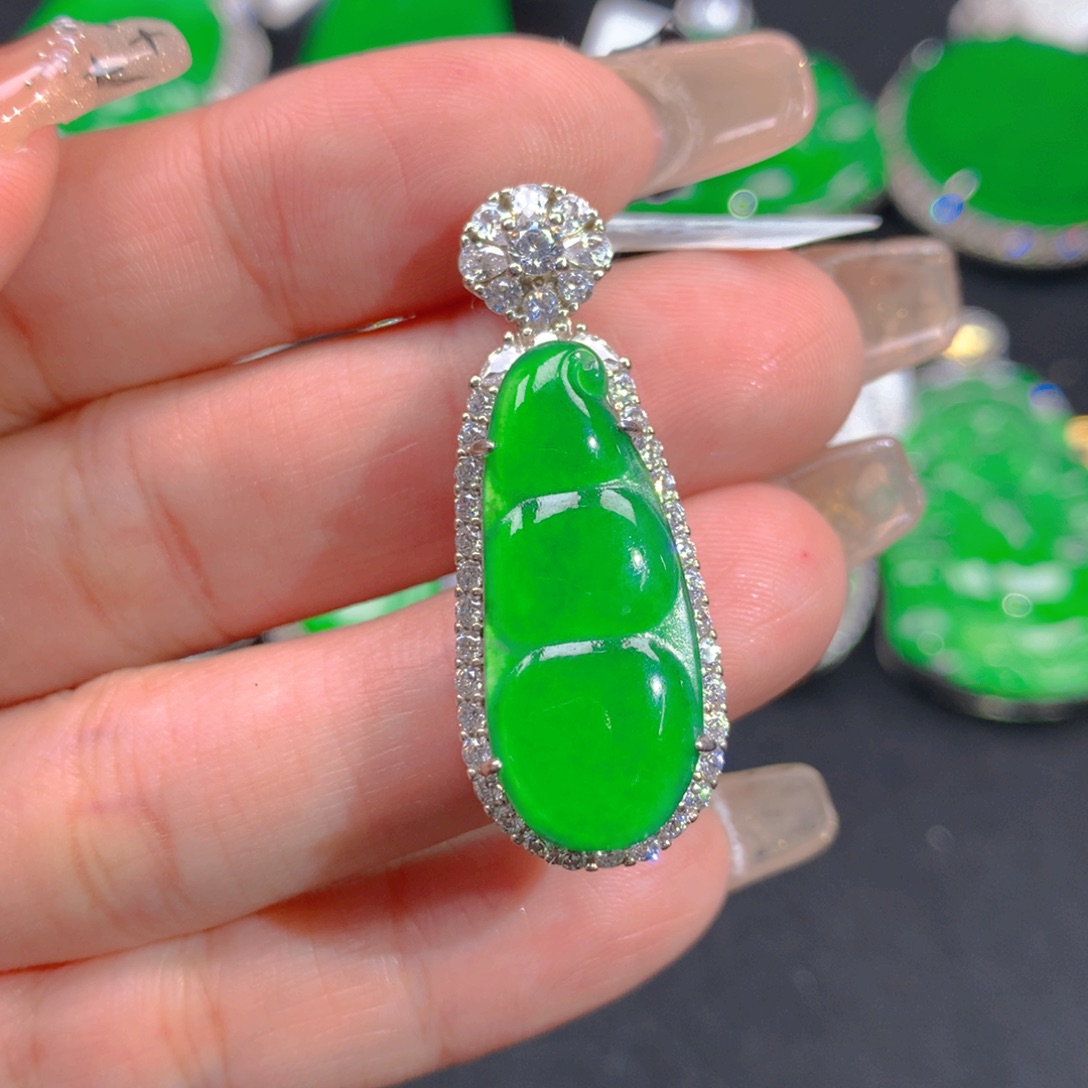 翡翠颈饰银S925镶嵌111111111