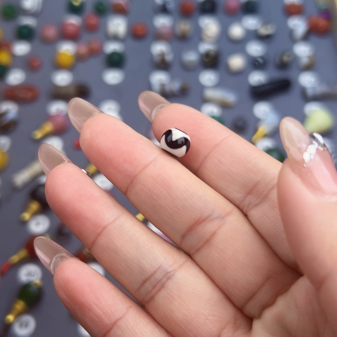 玛瑙/玉髓饰品未镶嵌?***疼