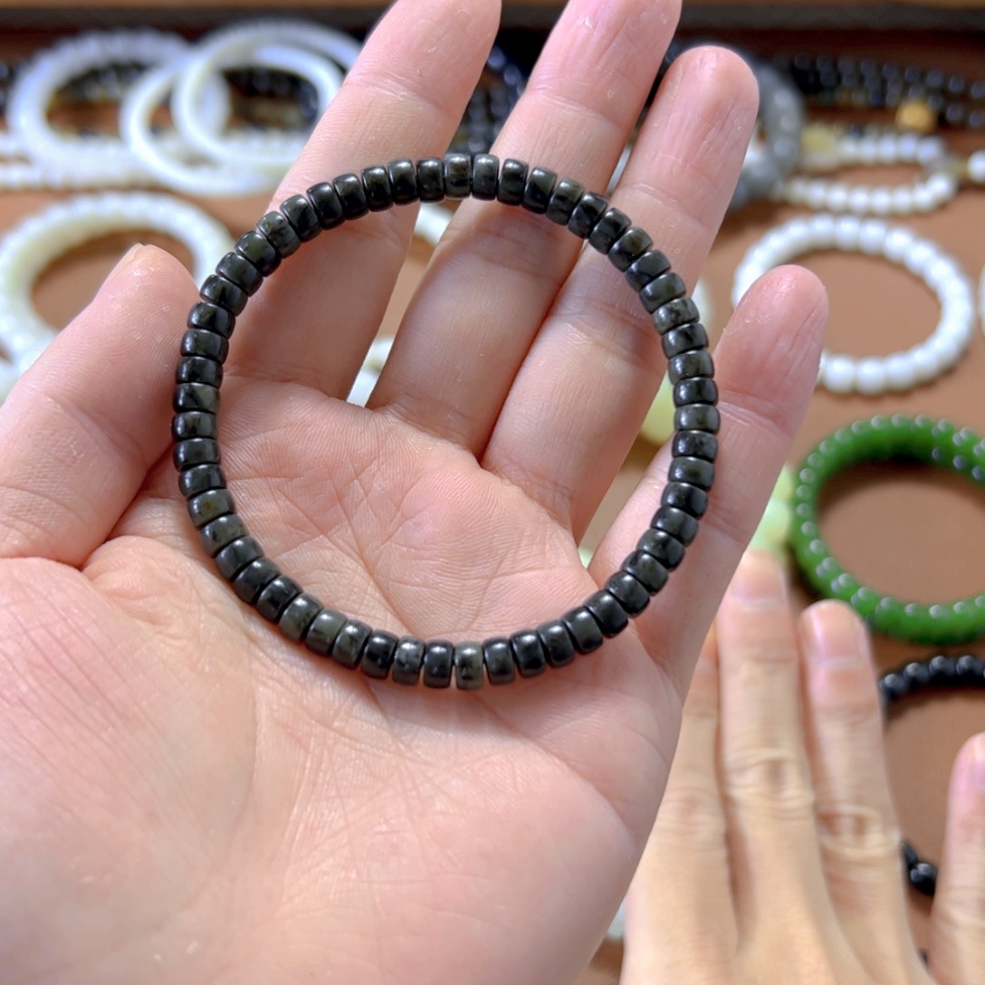 和田玉手串未镶嵌