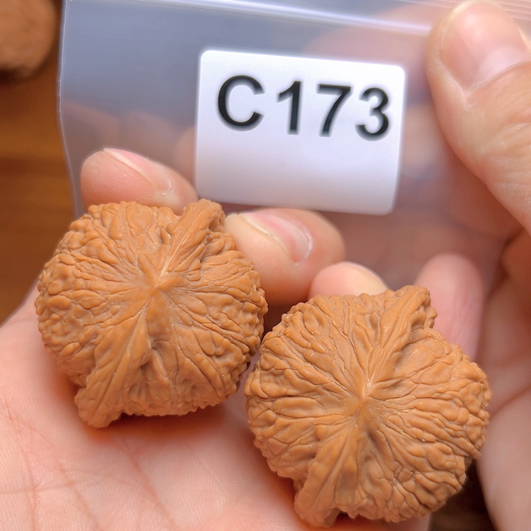 文玩核桃吊坠42泥鳅背