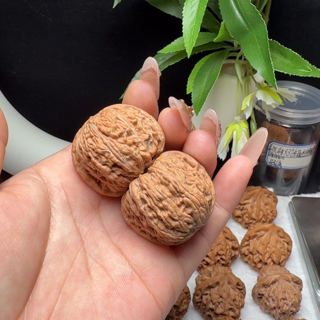 L***.文玩核桃把件36密纹