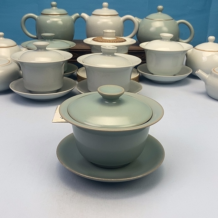 碗仿古青绿釉三财元宝盖碗