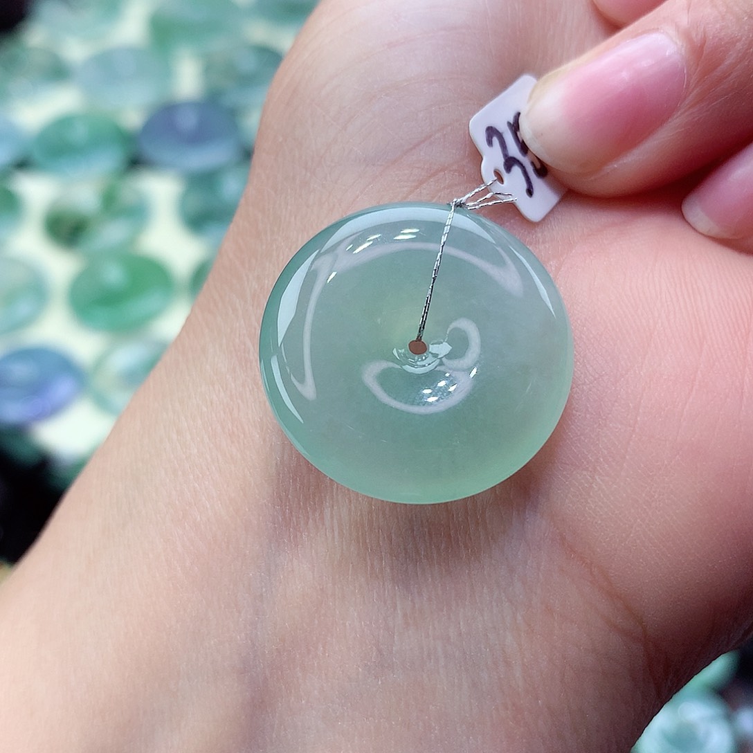 翡翠颈饰未镶嵌105尺寸23.7-5.4