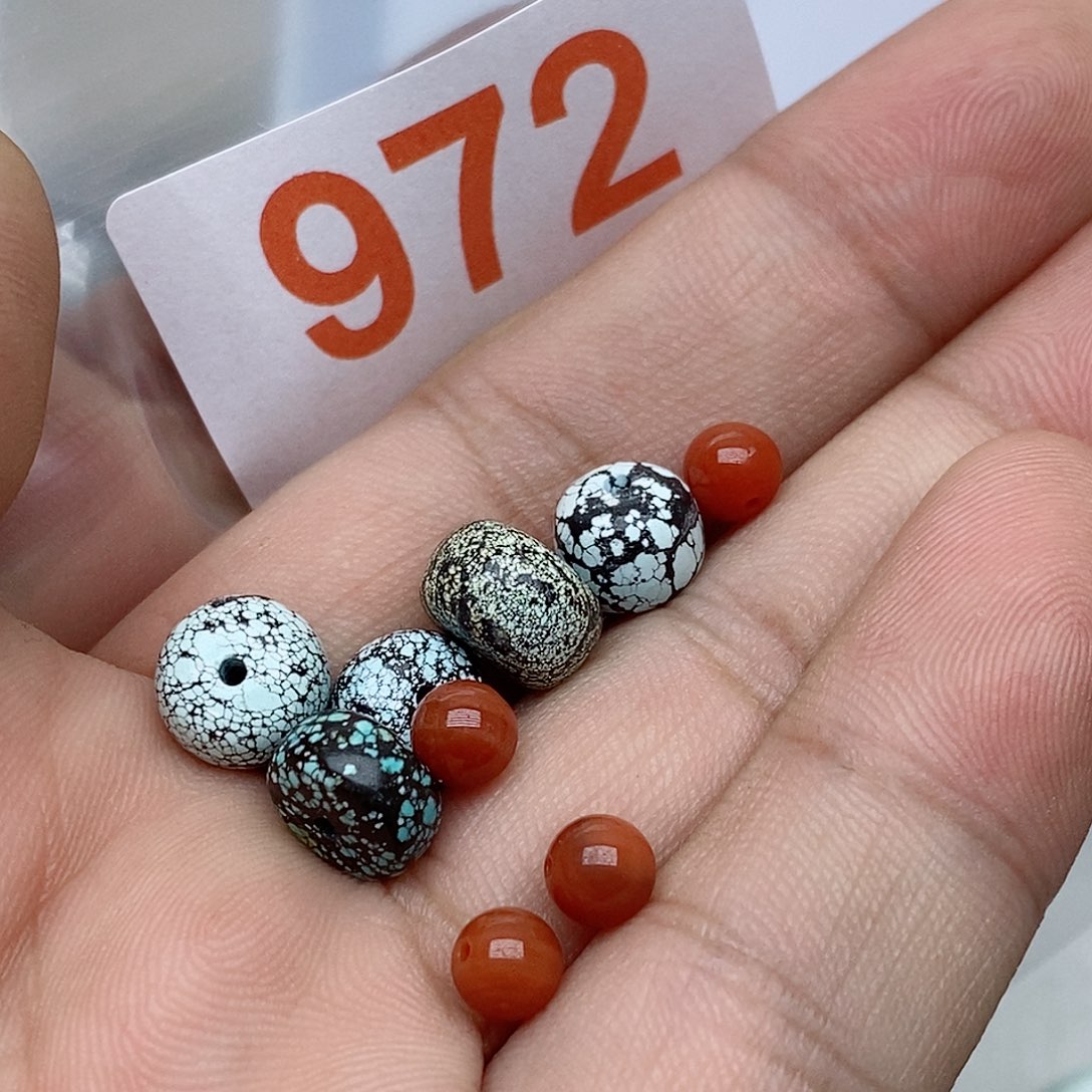 南红玛瑙未镶嵌珠宝奇石