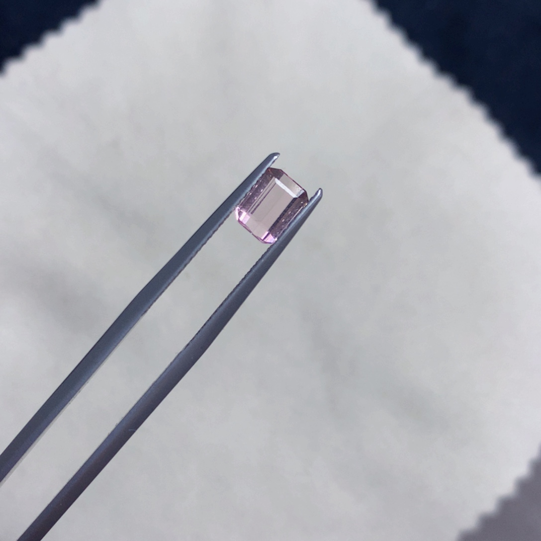 碧玺珠宝半成品未镶嵌1.11c t